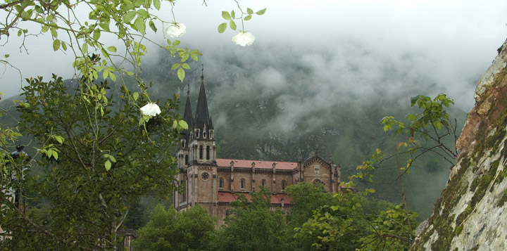 Basilica-de-Covadonga-001