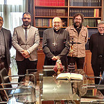 44468645541_ec36735301_q